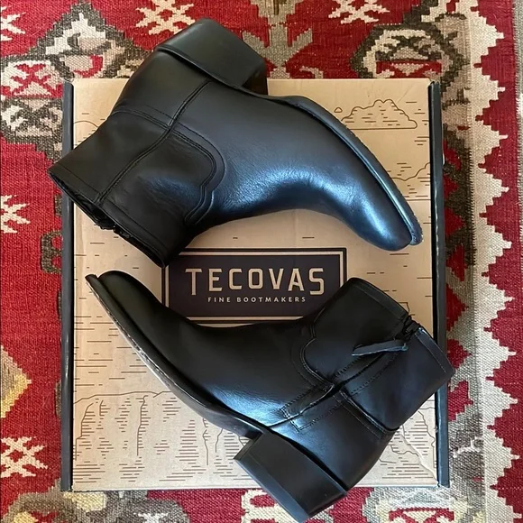 Minimalist Tecovas - Picture 1 of 10